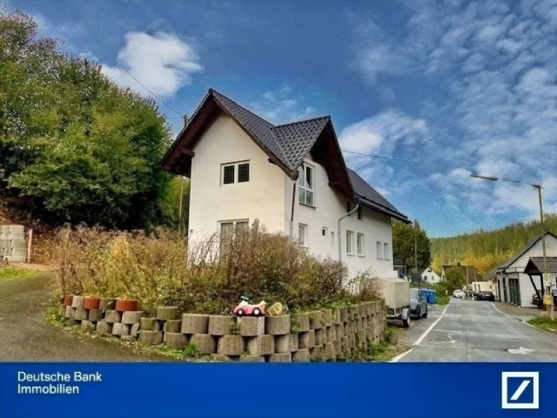 Außenansicht - Haus kaufen in Forst - Jung und Alt unter einem Dach im Grünen