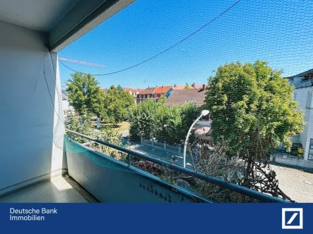 Balkon - Wohnung kaufen in Konstanz - KN-Petershausen: Bezugsfreie 2-Zimmer-Wohnung mit Balkon und neuem Badezimmer