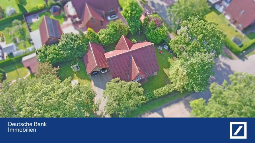 Drohne - Haus kaufen in Friesoythe - Ein- oder Zweifamilienhaus in ruhiger Lage. Traumgrundstück!