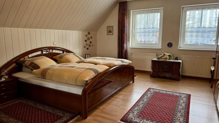 Schlafzimmer OG