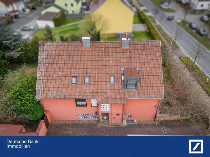 Eingangseite - Haus kaufen in Allersberg - 1-2 Familien Haus mit Garten und Garage in Allersberg