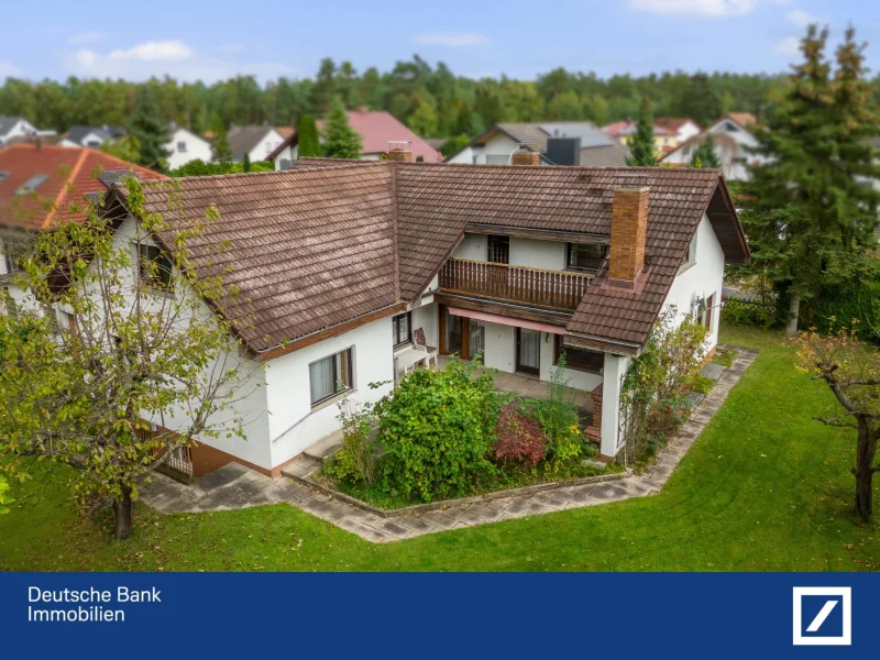 Gartenansicht von oben - Haus kaufen in Hemhofen - Geräumiges EFH in bester Wohnlage von Hemhofen 