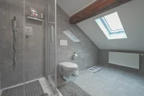 Badezimmer DG