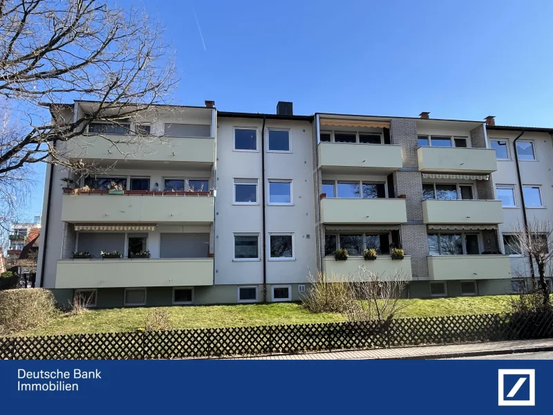 Balkonseite - Wohnung kaufen in Bubenreuth - Sonnige 3 Zi Wohnung mit Balkon in Bubenreuth