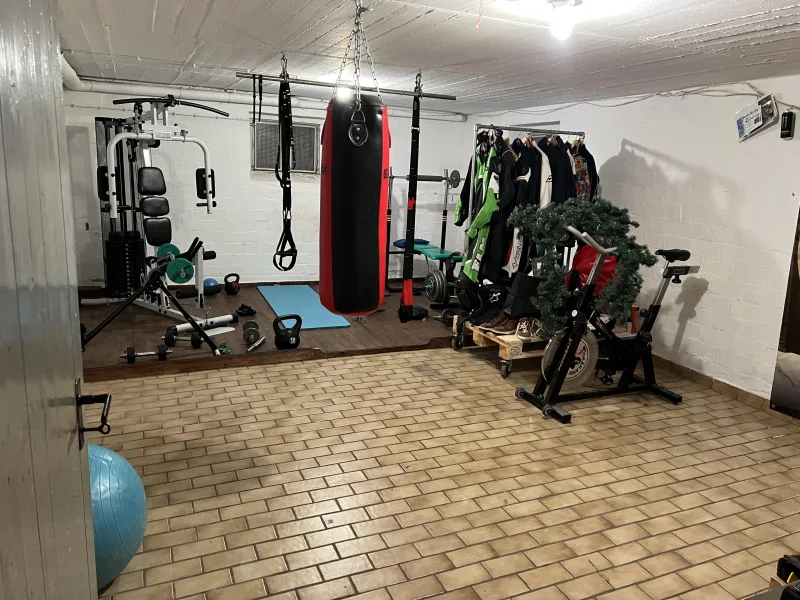 Fitnessraum im Untergeschoss