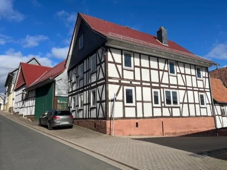 Straßenansicht - Haus kaufen in Rohrberg - Vier-Seiten-Hof Nähe Göttingen / Heiligenstadt mit diversen Nutzungsoptionen