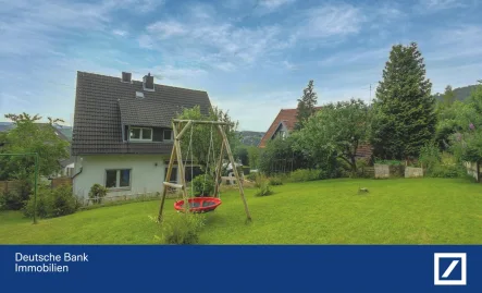 Garten - Haus kaufen in Goslar - Frisch saniertes & renoviertes Einfamilienhaus mit eigenem Garten! Einziehen & wohlfühlen! 