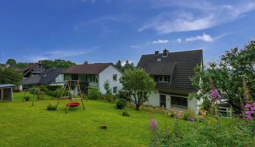 Garten - Haus kaufen in Goslar - Modernisiertes Einfamilienhaus – Sanierungs- und Renovierungsmaßnahmen zwischen 2020 und 2024