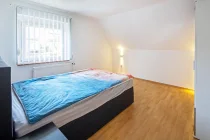 Schlafzimmer OG