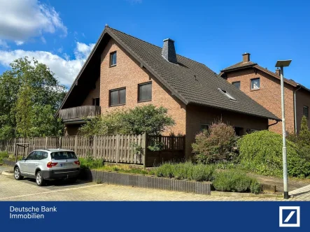 Außenansicht - Haus kaufen in Rommerskirchen - Freistehendes Einfamilienhaus mit Einliegerwohnung in Rommerskirchen-Evinghoven