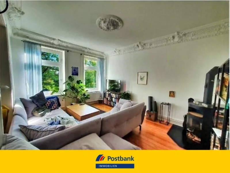 Wohnzimmer - Wohnung kaufen in Hamburg - Seltene Altbau-Kapitalanlage!