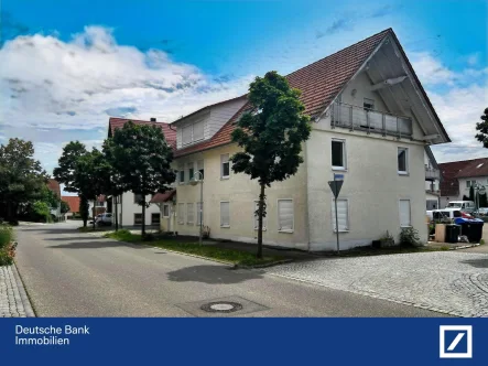 Außen - Haus kaufen in Trochtelfingen - Gepflegtes Mehrfamilienhaus im idyllischen Trochtelfingen/Steinhilben zu verkaufen