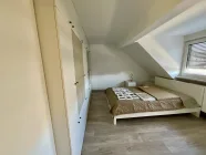 Schlafzimmer DG