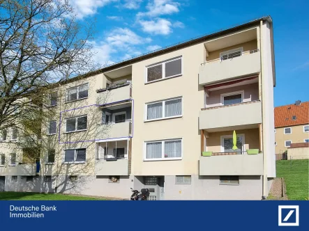  - Wohnung kaufen in Obernkirchen - Modernisiert und stilvoll: Renovierte 3-Zimmer-Wohnung mit Loggia