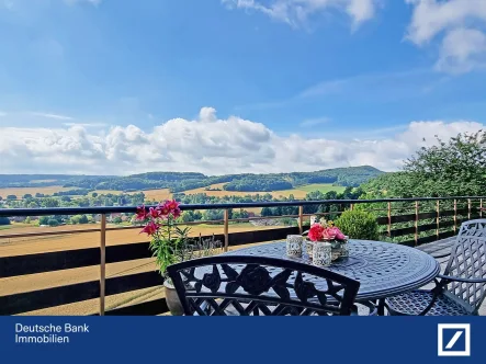  - Haus kaufen in Extertal - Einzigartiges Wohnerlebnis mit atemberaubendem Ausblick