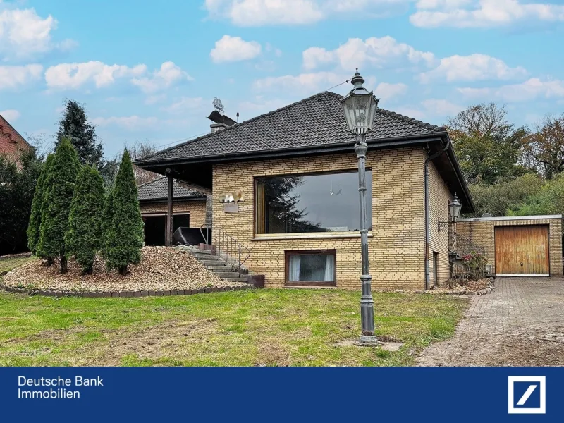  - Haus kaufen in Hehlen - Idyllisches Anwesen mit Weserblick und Schlossromantik