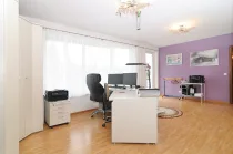 Büro EG