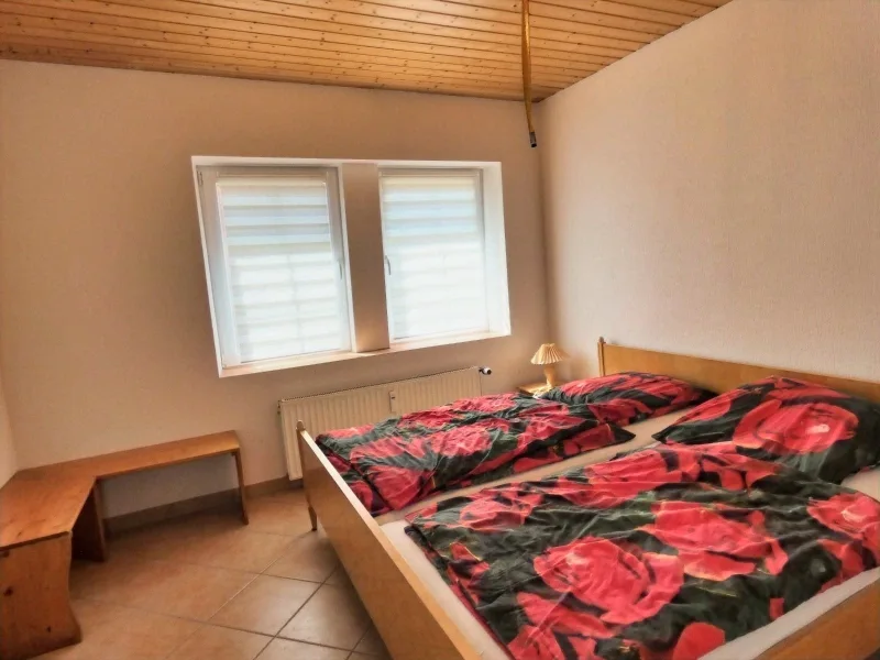 Schlafzimmer Wohnung 2