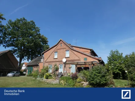 Titelbild - Haus kaufen in Uelzen - Wer das Besondere sucht - tolles Landhaus in reizvoller Umgebung