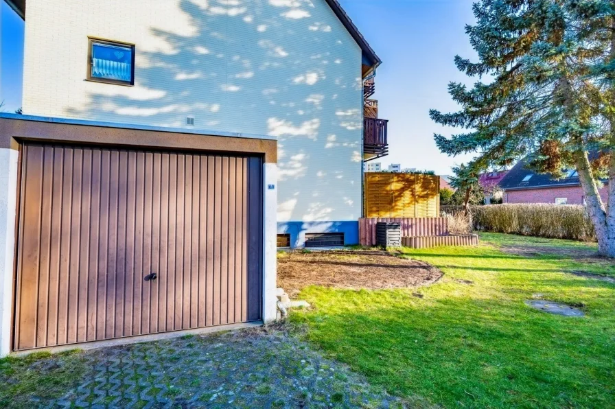 Garage mit eigener Zufahrt