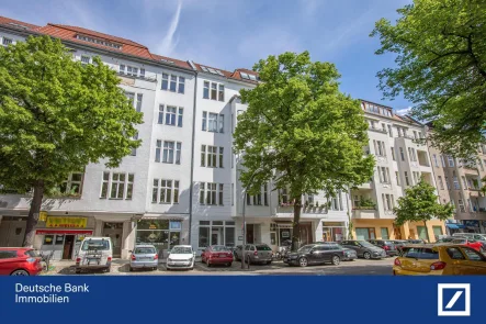 Gebäude - Wohnung kaufen in Berlin - Klassische Altbauwohnung am Kurfürstendamm! Nießbrauchrecht!