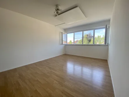 Wohnbereich - Wohnung kaufen in Augsburg - 1 Zi.- Apartment zum Selbstbezug oder als Kapitalanlage - Augsburg