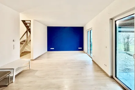 Wohnzimmer - Haus kaufen in Gablingen - Moderne Doppelhaushälfte: Ihr energieeffizientes Traumhaus!“