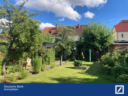 Garten südliche Ausrichtung - Haus kaufen in Bitterfeld-Wolfen - Charmante Immobilie mit Garten – Ihr Ort des Glücks!" Grundstück und Garten ca.850 m²