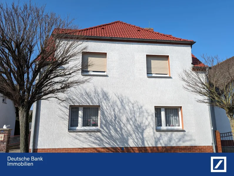 Straßenseite - Haus kaufen in Lutherstadt Wittenberg - Zentral an einer ruhigen Nebenstraße