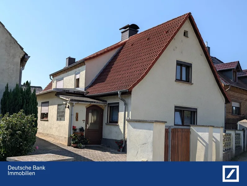 Straßenseite - Haus kaufen in Bad Schmiedeberg - Idyllische Lage im Ortsteil Weinberge