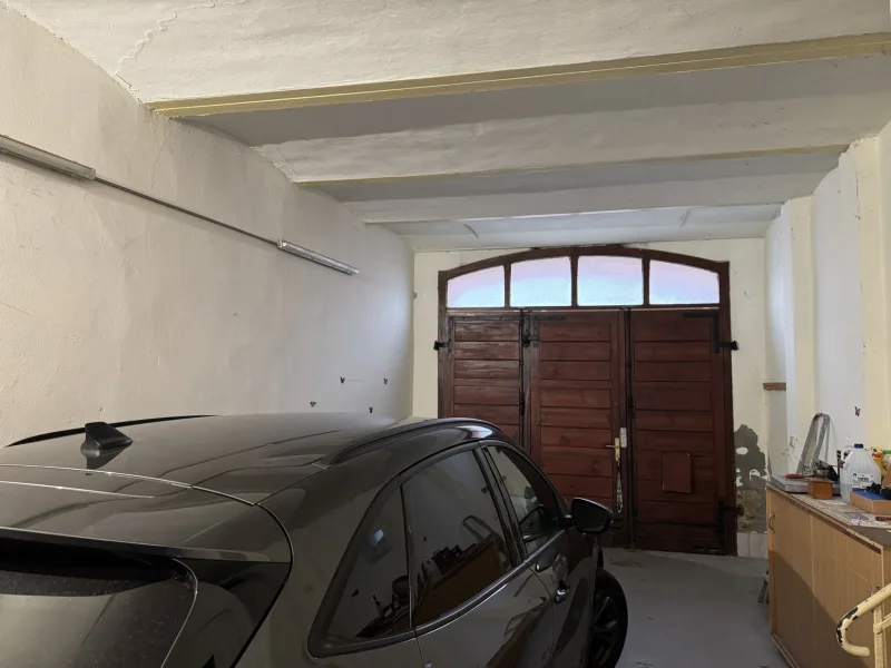 Tordurchfahrt Garage