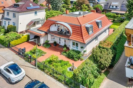 Außenansicht - Haus kaufen in Berlin - Exklusive Wohnoase
