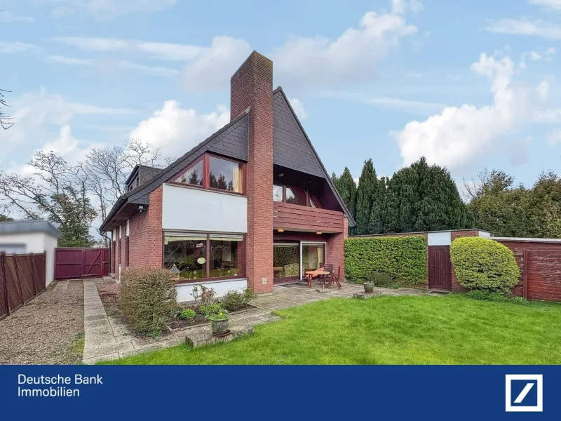 Rückansicht - Haus kaufen in Bremen - Charmantes Einfamilienhaus mit idyllischem Garten in gefragter Lage