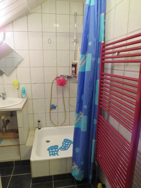 2. Badezimmer im DG