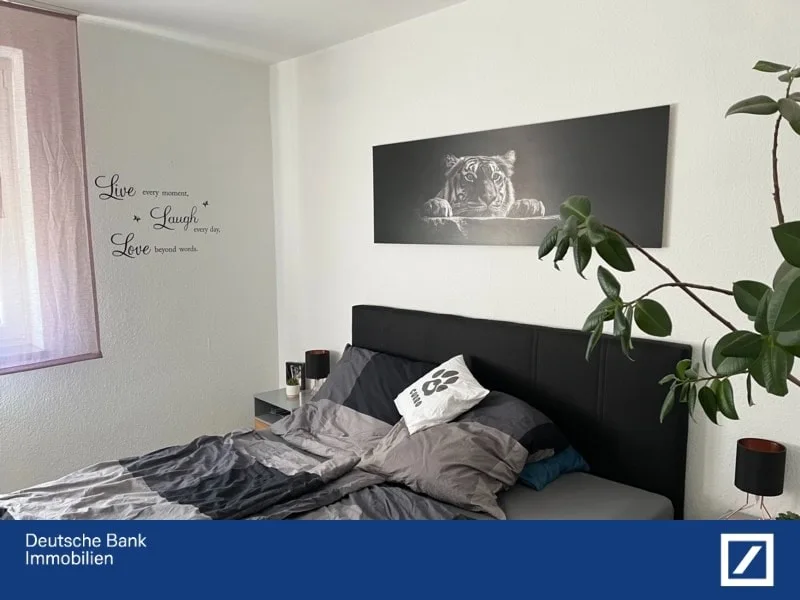 Schlafzimmer 1 - Wohnung kaufen in Goch - Solide und modernisierte Erdgeschosswohnung im Zentrum  von Goch