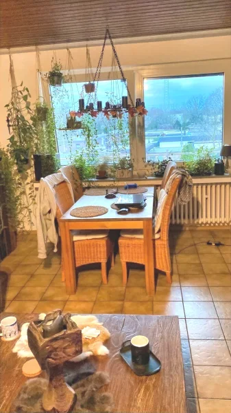 Wohnzimmer mit Essbereich