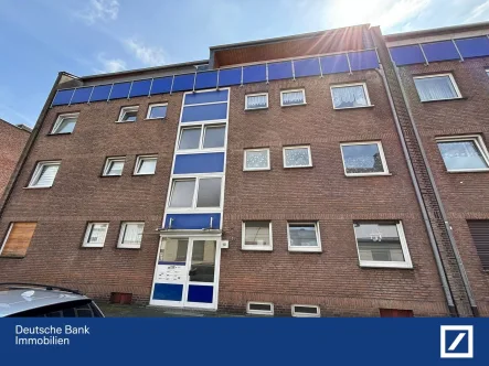 Außenansicht - Wohnung kaufen in Duisburg - "Erdgeschosswohnung in Duisburg-Hochheide: Geräumige 3- Zimmer- Wohnung mit Balkon und Garage"