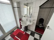 Badezimmer DG Bild 1 