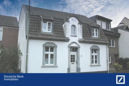 Frontansicht - Haus kaufen in Goch - Ein Haus voller Möglichkeiten - Perfekt für Ihre Familie