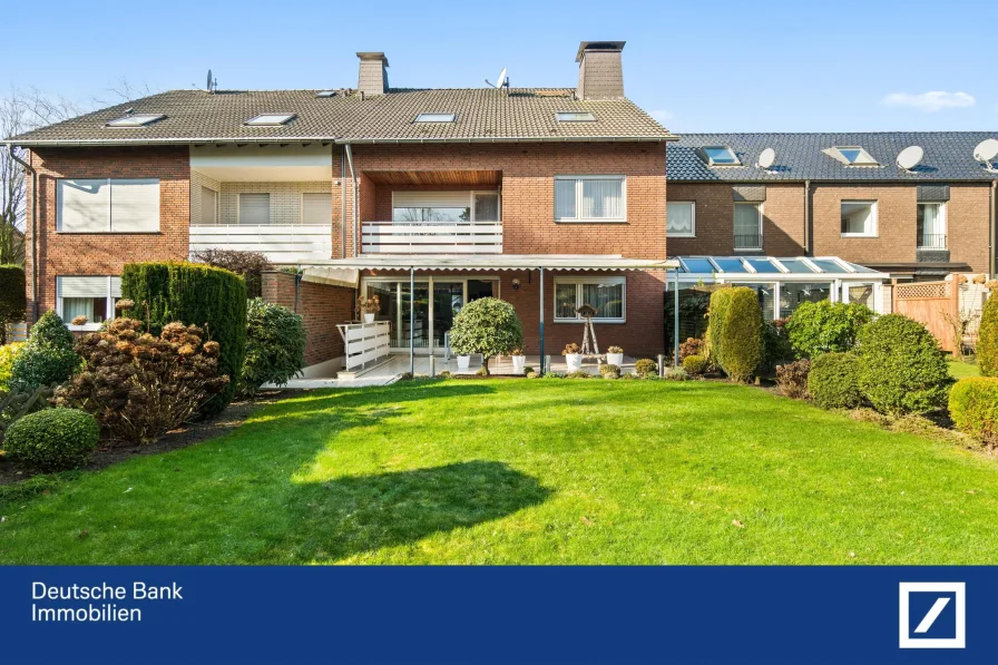 Garten und große Terrasse - Haus kaufen in Bottrop - Mehrgenerationenhaus mit Balkon und Garten in Kirchhellen-Grafenwald 