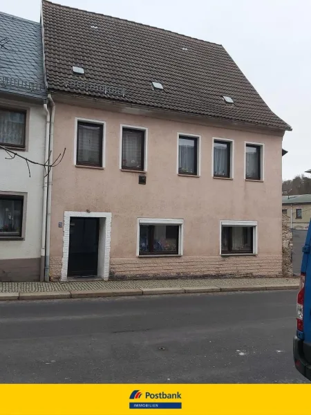 Frontansicht - Haus kaufen in Oederan - Zentrumnah wohnen - Ein- bis Zweifamilienhaus mit kleinem Gartengrundstück