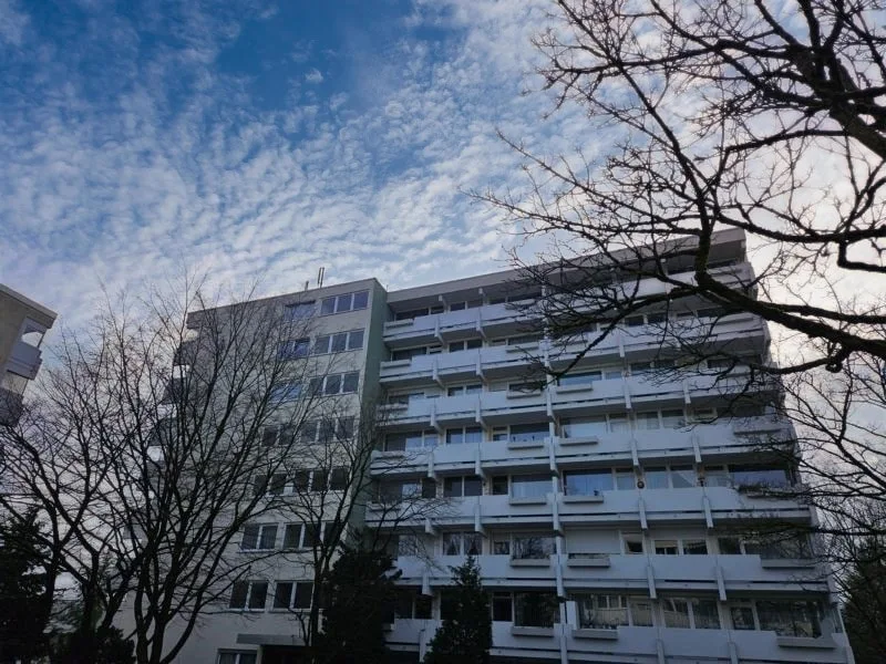 Blick auf Wohnanlage - Wohnung kaufen in Freising - Für Singles oder Paare jeden Alters !