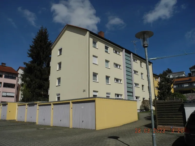 Straßenansicht - Wohnung kaufen in Meersburg - ! Meersburg ! Schöne und sonnige 3-Zimmer-Wohnung mit großem Balkon in See-Nähe.