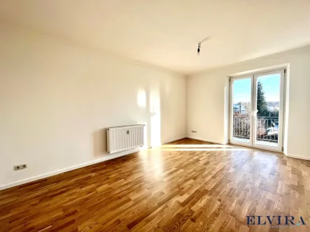 Wohnbereich - Wohnung mieten in München - ELVIRA - schöne 1-Zimmer-Wohnung mit Balkon