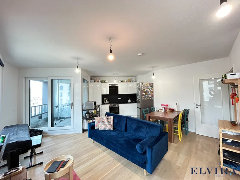 Wohn-/Essbereich - Wohnung kaufen in München - ELVIRA, Pasing - Helle und moderne 2-Zimmer-Wohnung mit Loggia