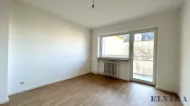 Zimmer mit Balkon