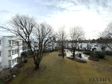 Ausblick Loggia Südausrichtung - Wohnung kaufen in München - ELVIRA! Sendling, Westpark - Charmante 3-Zimmer-Wohnung zur Kapitalanlage!