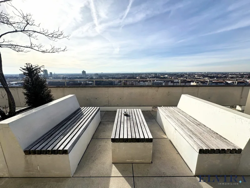 Dachterrasse mit 360-Grad-Panoramablick