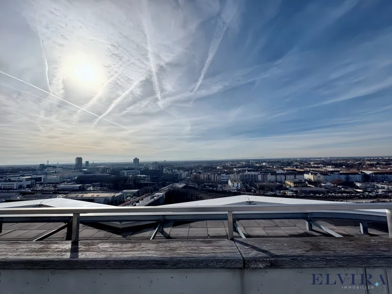 Dachterrasse mit 360-Grad-Panoramablick