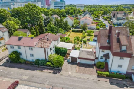 Haus-Ansicht - Haus kaufen in Frankfurt am Main - Für Gartenliebhaber. Einfamilienhaus auf Erbpacht-Südgrundstück. In F-Goldstein